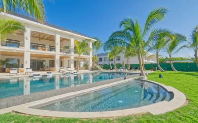 Villa à Punta Cana, 6 chambres, piscine, golf, billard